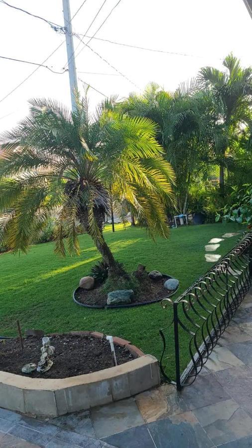 Caribbean Estates, 10 Mins From The Beach, Beautiful Gated Community Portmore Eksteriør bilde